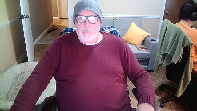 superbearboss online show from December 15, 8:13 pm