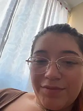 Karina Leon online show from April 18, 7:58 pm