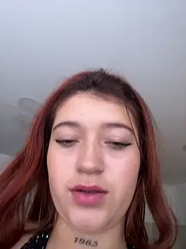Snapshot of Karina_Leon chatting on May 13, 8:06 pm Karina Leon online show from May 13, 8:06 pm