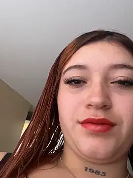 Snapshot of Karina_Leon chatting on May 15, 9:33 pm Karina Leon online show from May 15, 9:33 pm