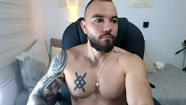 Snapshot of Isaac_Carter chatting on September 23, 11:02 am Isaac Carter online show from September 23, 11:02 am