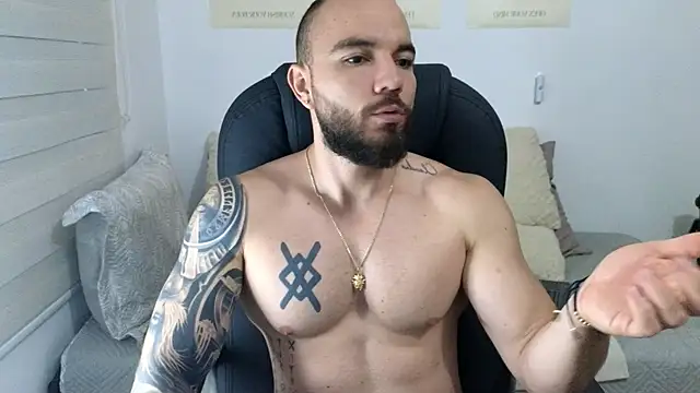 Snapshot of Isaac_Carter chatting on September 29, 11:04 am Isaac Carter online show from September 29, 11:04 am