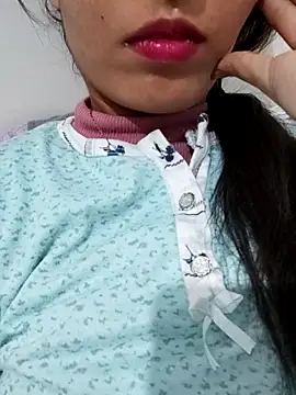 saraaxx1 online show from February 1, 2:37 pm