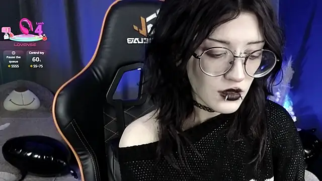 Setsunai  online show from March 18, 8:26 pm