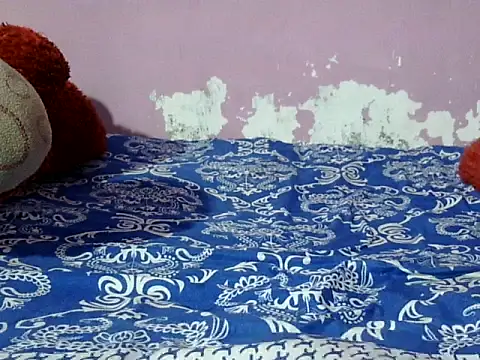 Snapshot of priya_patel chatting on October 7, 2:42 am priya patel online show from October 7, 2:42 am