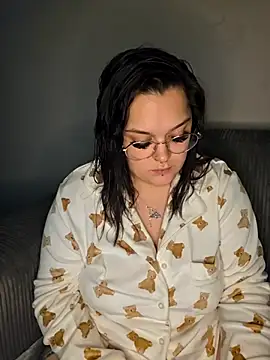 Saucy-Serenity online show from November 13, 8:52 pm