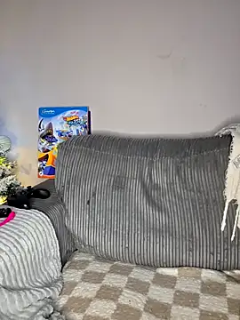 Saucy-Serenity online show from November 30, 9:19 pm