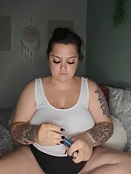Snapshot of Saucy-Serenity chatting on July 25, 10:07 pm Saucy-Serenity online show from July 25, 10:07 pm
