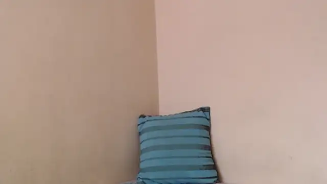 Snapshot of Monkey_uchiha777 chatting on September 30, 5:18 pm Monkey uchiha777 online show from September 30, 5:18 pm