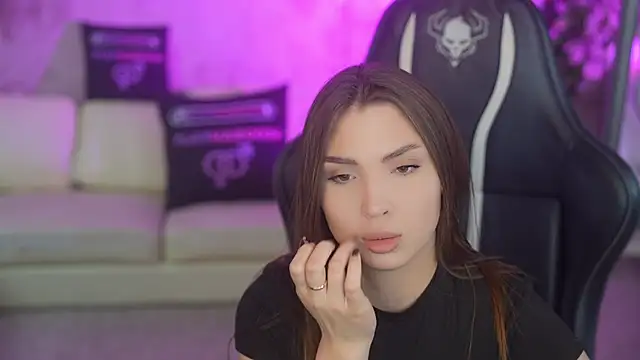 Snapshot of Billie054 chatting on December 2, 7:57 am Billie054 online show from December 2, 7:57 am