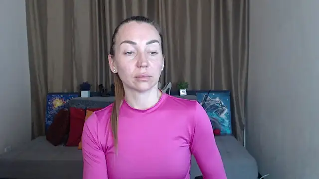 Kiss julli88I online show from March 8, 10:43 am