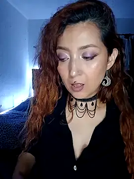 Luz delunaa online show from March 13, 11:38 pm