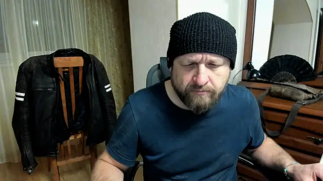 Snapshot of Grandor_M chatting on March 6, 6:16 pm Grandor M online show from March 6, 6:16 pm