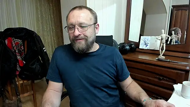 Snapshot of Grandor_M chatting on March 22, 7:09 pm Grandor M online show from March 22, 7:09 pm