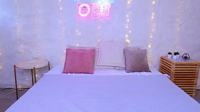 JaneRayan online show from March 3, 4:35 pm