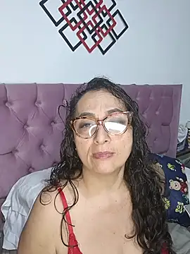 AlessandraLeroy online show from November 20, 2:12 am