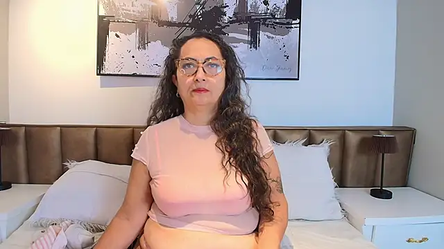 AlessandraLeroy online show from May 24, 12:21 pm