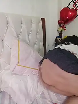AlessandraLeroy online show from July 14, 12:46 am