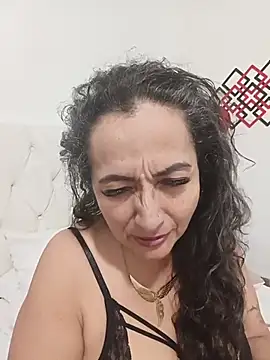AlessandraLeroy online show from July 19, 1:31 am