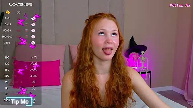 Snapshot of AmeliRoyse chatting on October 22, 5:13 pm AmeliRoyse online show from October 22, 5:13 pm