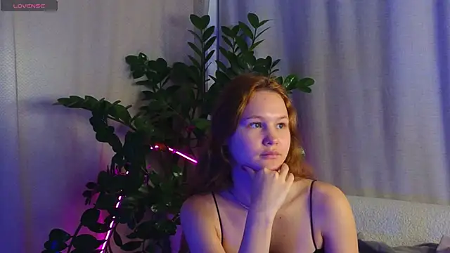 Snapshot of AmeliRoyse chatting on November 25, 5:13 pm AmeliRoyse online show from November 25, 5:13 pm