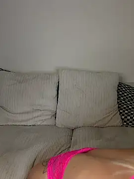 Snapshot of darcydixx chatting on July 24, 8:01 am darcydixx online show from July 24, 8:01 am