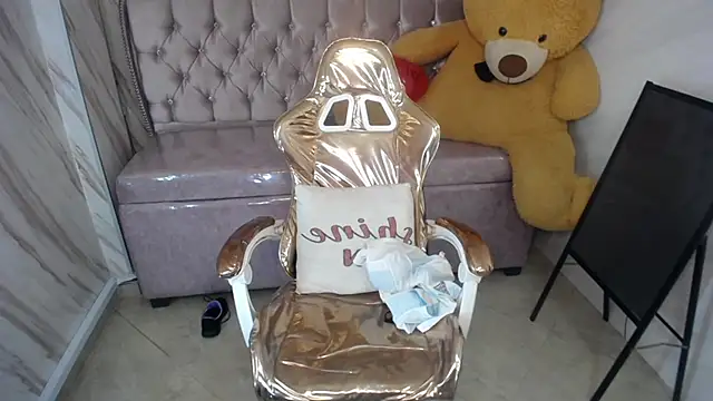 Snapshot of _wendy_b chatting on March 13, 1:54 am  wendy b online show from March 13, 1:54 am