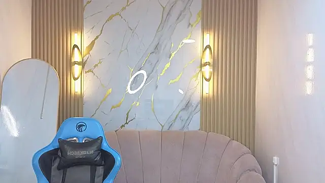 Snapshot of _wendy_b chatting on October 29, 3:09 am wendy b online show from October 29, 3:09 am