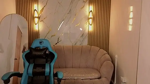 Snapshot of _wendy_b chatting on November 11, 2:44 am wendy b online show from November 11, 2:44 am