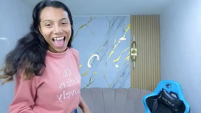 Snapshot of _wendy_b chatting on November 13, 2:54 am wendy b online show from November 13, 2:54 am