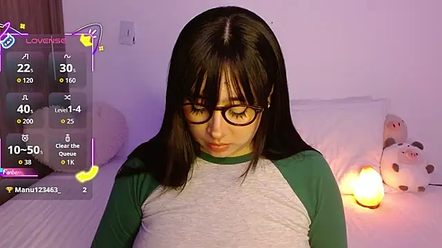 Oliviargf online show from October 6, 12:30 am