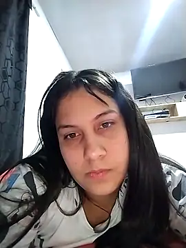 esmeralda jadees online show from April 29, 2:10 pm