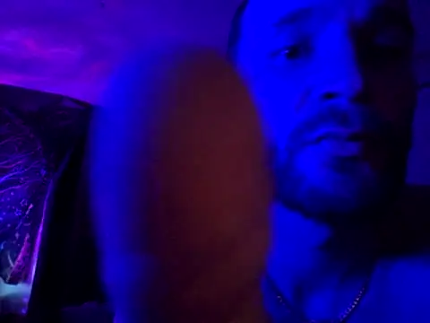 Snapshot of CREAMPlES chatting on December 19, 10:39 pm CREAMPlES online show from December 19, 10:39 pm