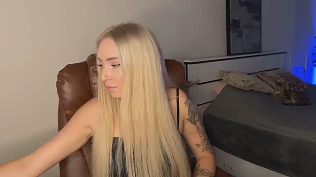 OhMyEmma online show from July 16, 11:38 am
