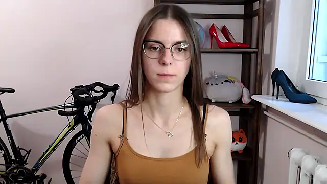 love megi online show from December 17, 2:23 pm