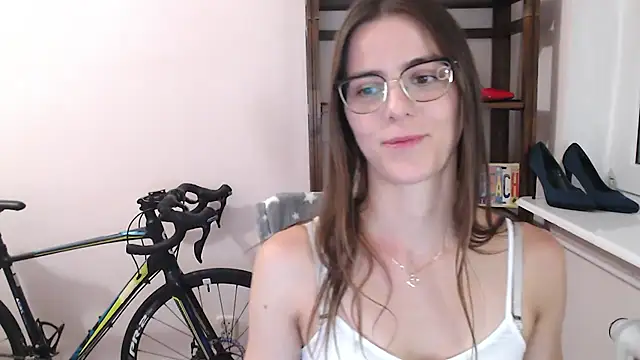 Snapshot of love_megi chatting on April 18, 7:58 pm love megi online show from April 18, 7:58 pm