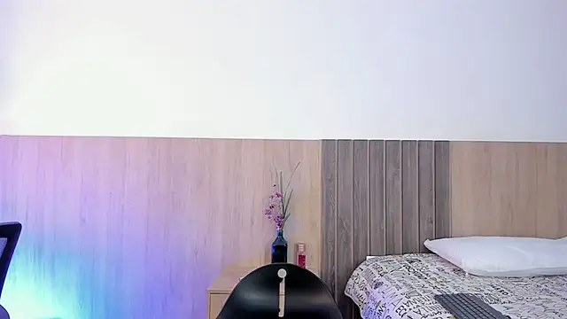  SamantaGomez online show from September 18, 9:06 pm