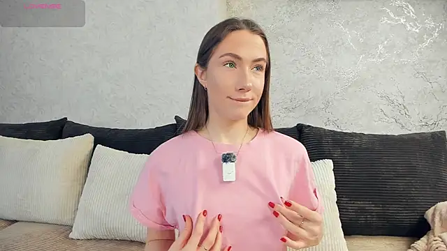 Kira mindnes online show from November 28, 6:38 am