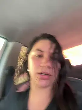 Snapshot of roldanmary chatting on June 17, 7:37 pm roldanmary online show from June 17, 7:37 pm