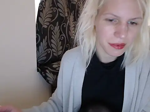 ElssaRush online show from March 18, 10:36 am