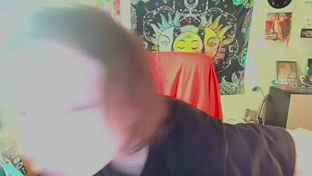 Snapshot of Lil_foxxx chatting on September 25, 5:27 pm Lil foxxx online show from September 25, 5:27 pm