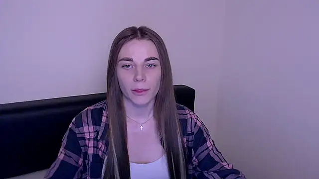 MiaDari  online show from March 19, 2:35 pm