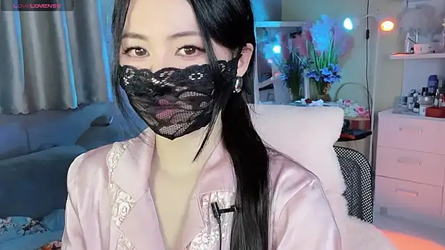 Snapshot of MI_KA22 chatting on March 12, 2:56 pm MI KA22 online show from March 12, 2:56 pm