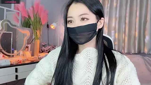 Snapshot of MI_KA22 chatting on November 3, 3:35 pm MI KA22 online show from November 3, 3:35 pm