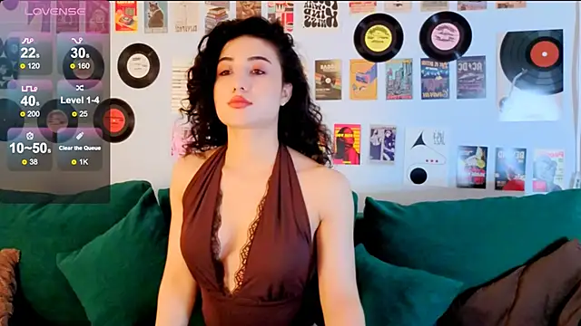Snapshot of Maya_Rogerss chatting on June 20, 3:04 pm Maya Rogerss online show from June 20, 3:04 pm