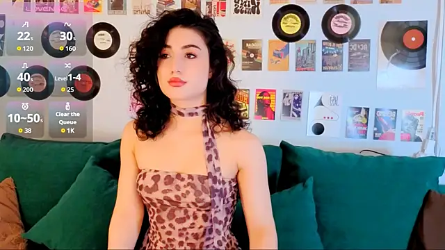 Snapshot of Maya_Rogerss chatting on July 11, 2:42 pm Maya Rogerss online show from July 11, 2:42 pm