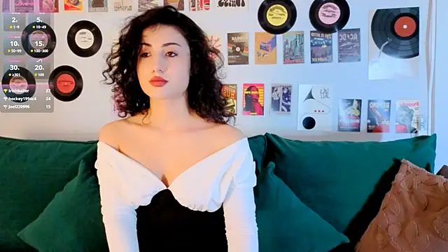 Snapshot of Maya_Rogerss chatting on July 24, 2:48 pm Maya Rogerss online show from July 24, 2:48 pm