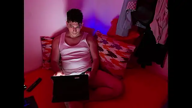 chicoinhibido online show from March 14, 11:11 pm