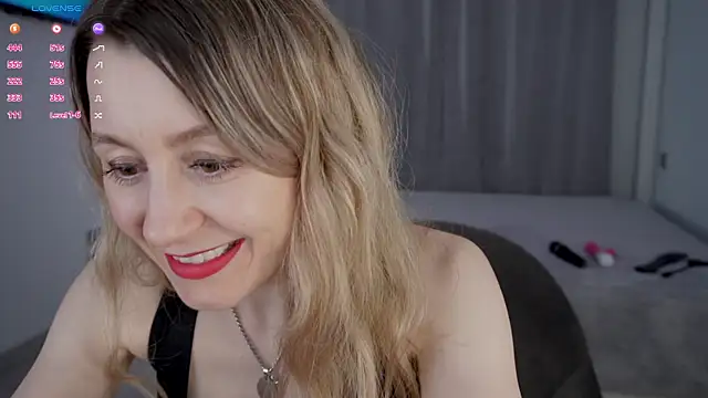   Milana     online show from June 15, 7:05 pm