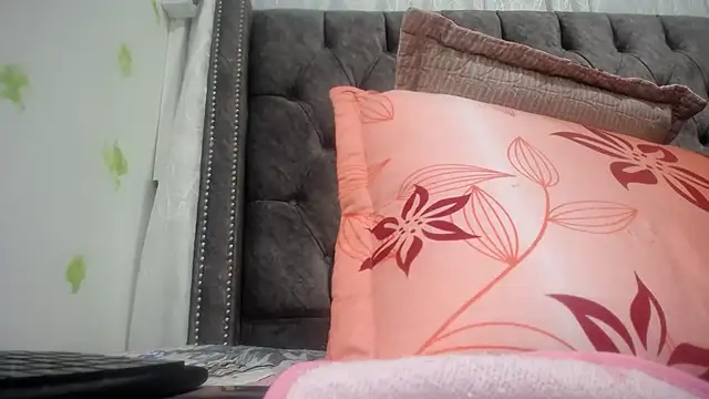 ANA-BULLOCK- online show from September 15, 12:27 pm